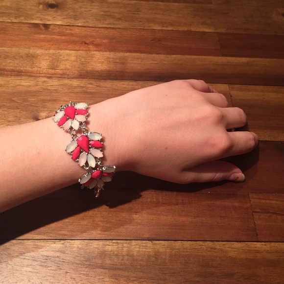 Trendy Bracelet - Picture 3 of 3