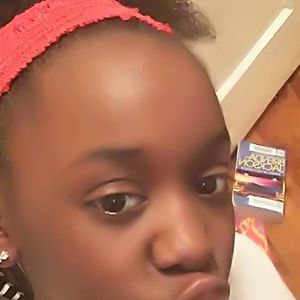 Meet your Posher, Deniese