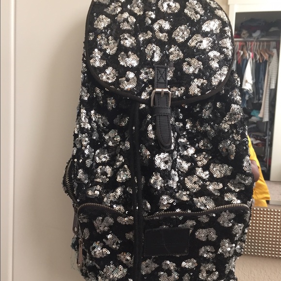 VICTORIAS SECRET PINK SEQUINED BACKPACK