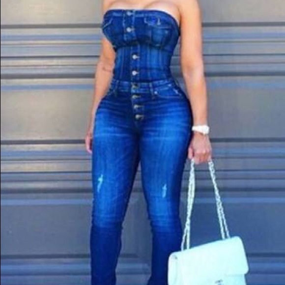 Denim blue strapless romper jumpsuit NWOT - Picture 1 of 3