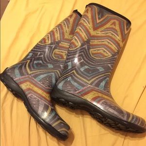 Like new rain boots!