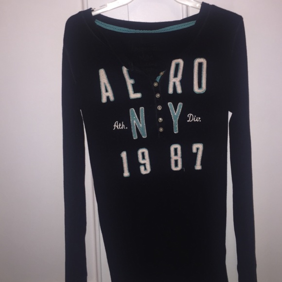 AERO NY black Henley