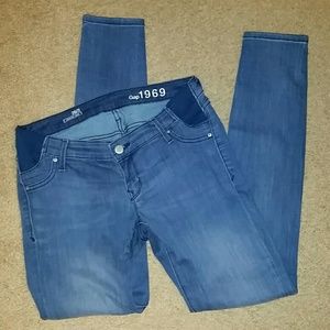 Gap Maternity 1969 Stretch Skinny Jean
