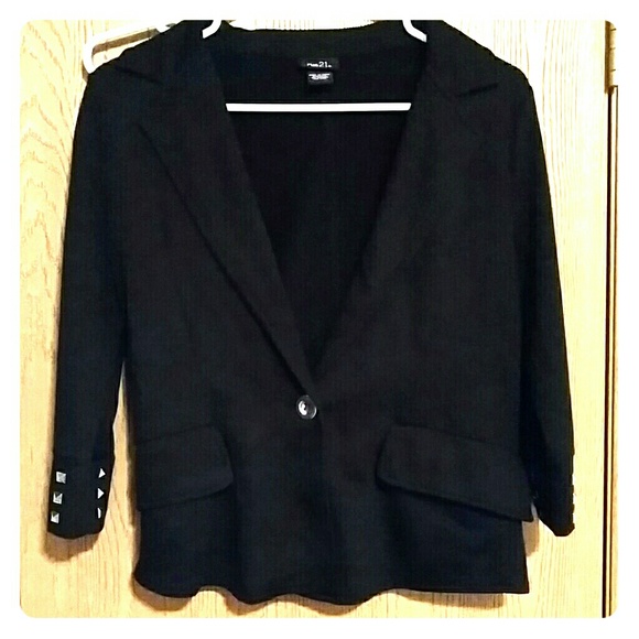 Black vest!