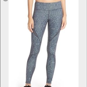 Zella Live-In Stargazer leggings in graphite NWOT