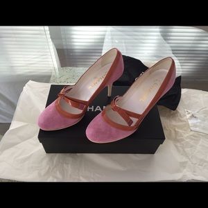 Chanel suede pumps