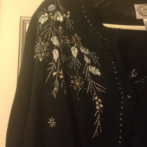 Sweater - Picture 2 of 3