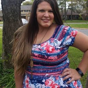 Meet your Posher, Lacy