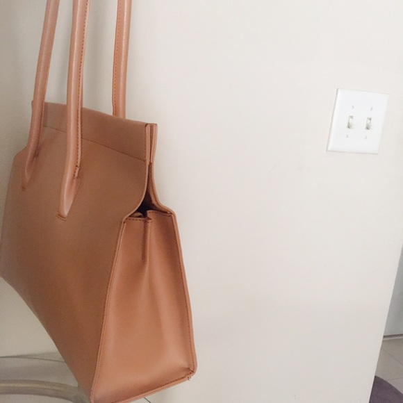 Stunning Lederer de Paris large handbag