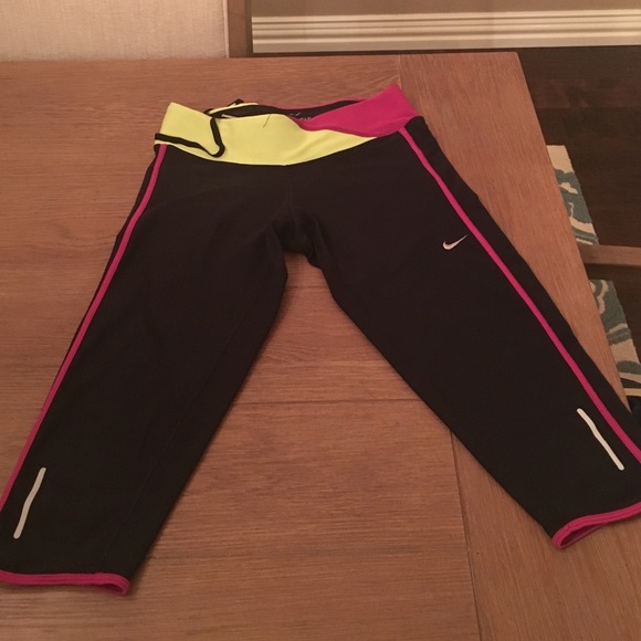 XS Nike tights