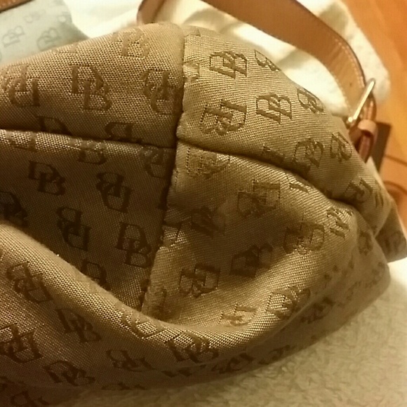 Purse - Picture 3 of 4