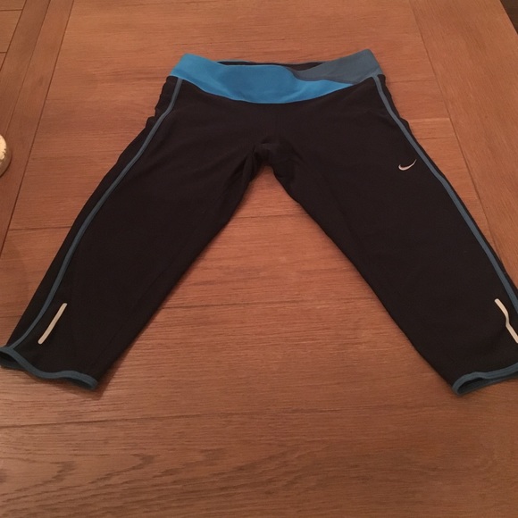 Small Black Nike tights