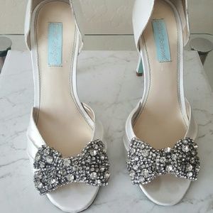 Betsey Johnson "Gown" Peep Toe heels