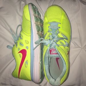Neon Nike's!!!