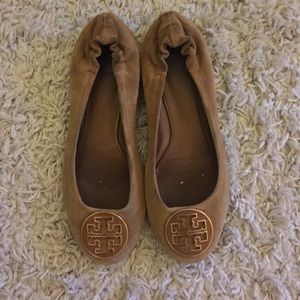 Tan suede Tory Burch ballerina flat