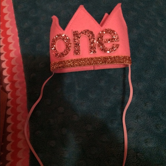 One year pink and gold glitter crown - Picture 1 of 1