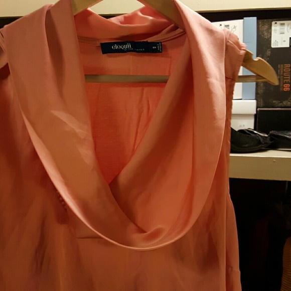Drapy neck sleeveless top