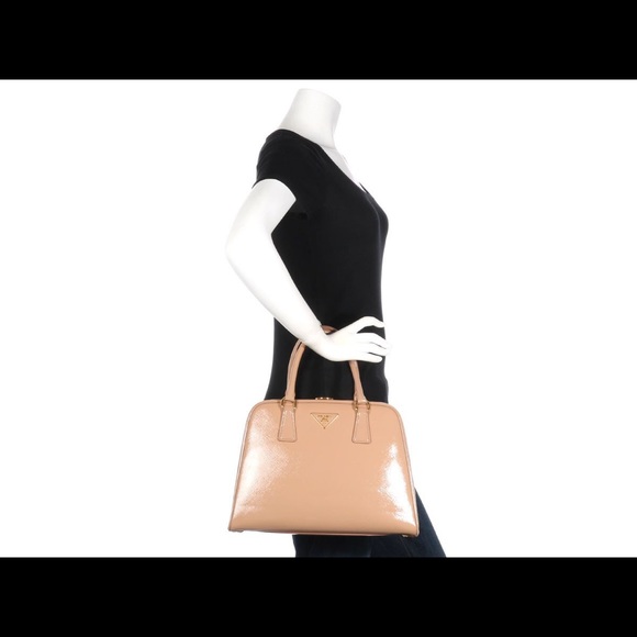 PRADA CAMMEO PYRAMID BAG - Picture 6 of 8