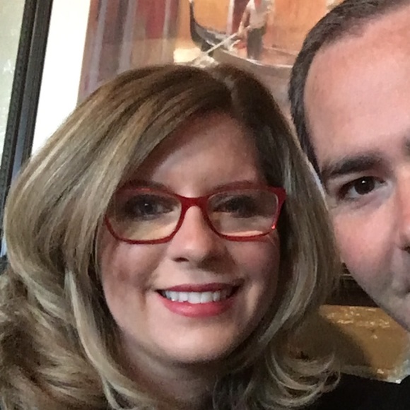 Meet your Posher, Rachel - Picture 1 of 1