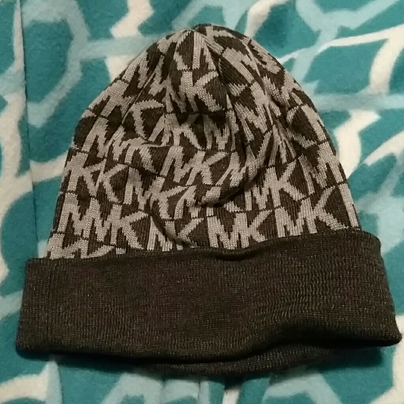 Michael Kors beanie !!