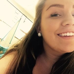 Meet your Posher, Kasey