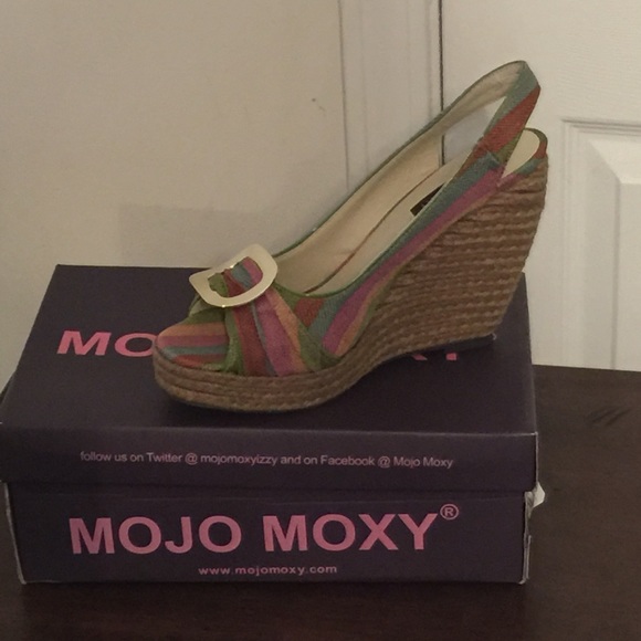 Size 11 shoes - Picture 2 of 2