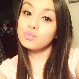 Meet your Posher, Xochitl