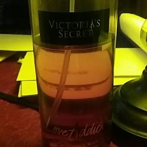 Meet your Posher, Joy