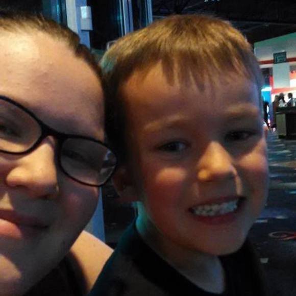 Meet your Posher, Kaylin