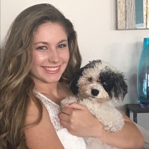 Meet your Posher, Hayley