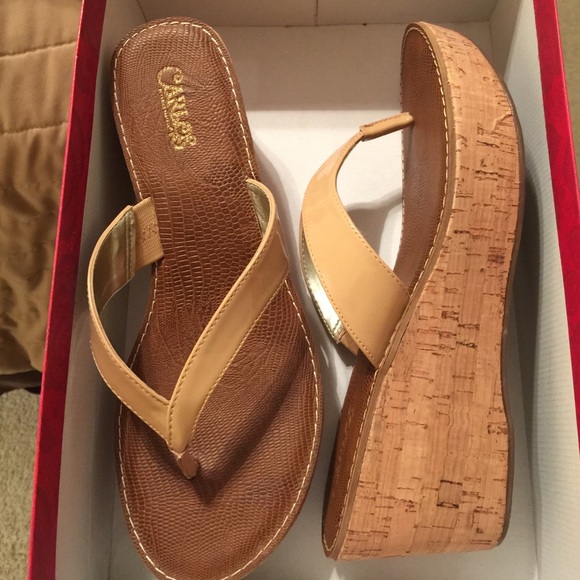 Carlos Santana wedges/nude.
