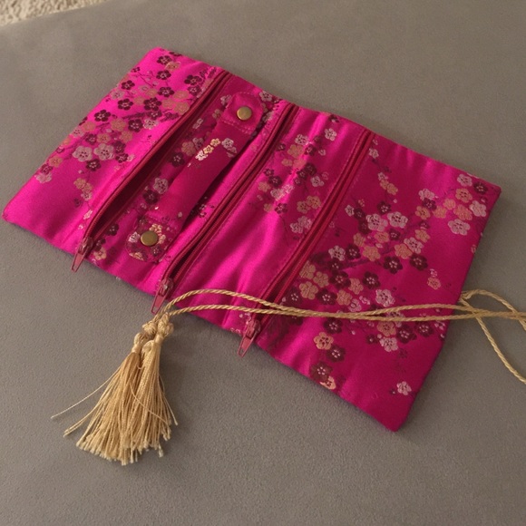 Silky jewelry travel bag