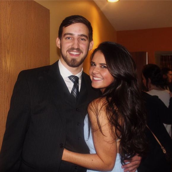 Meet your Posher, Madison - Picture 1 of 1