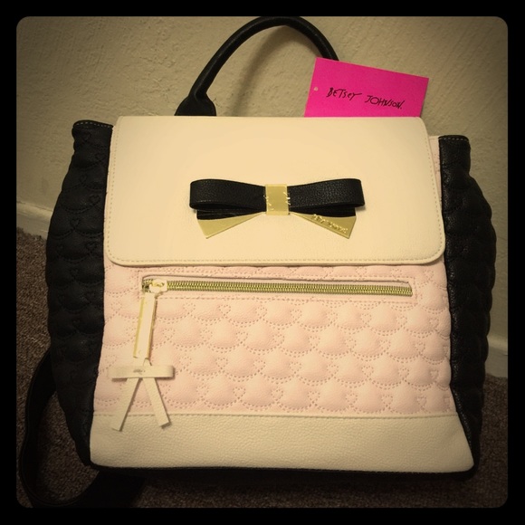 ‼️SALE‼️Price Firm‼️Betsey Johnson backpack