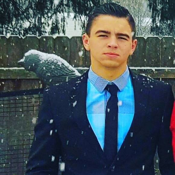 Meet your Posher, David - Picture 1 of 1