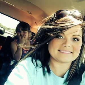 Meet your Posher, Lacey