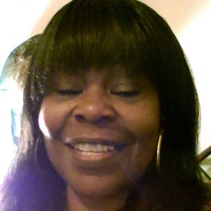 Meet your Posher, Carolyn