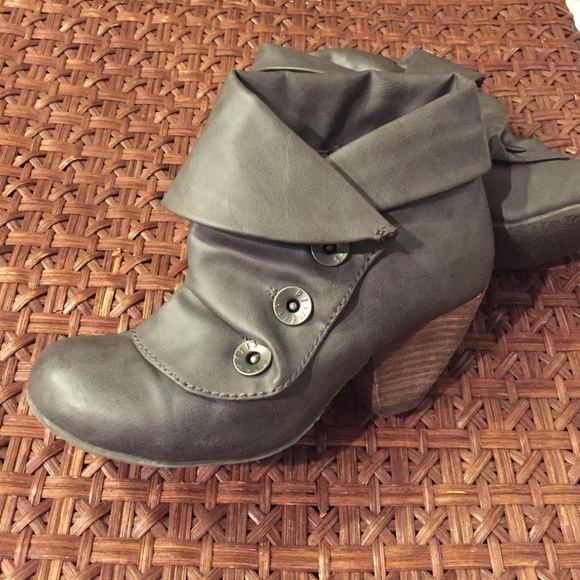 Grey Leather Blowfish ankle booties.
