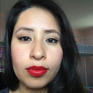 Meet your Posher, Juana