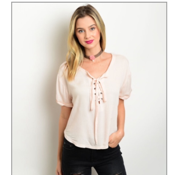 😍Very cute strappy blush colored top😍 - Picture 3 of 4