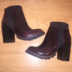 BRAND NEW Steve Madden booties!