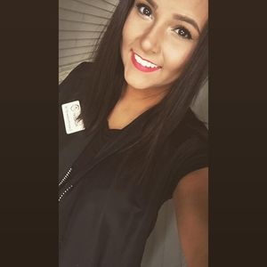 Meet your Posher, Ciara