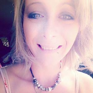 Meet your Posher, Nicassia