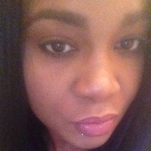 Meet your Posher, Latasha