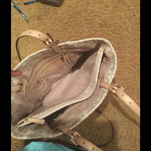 Authentic MK - Picture 2 of 4