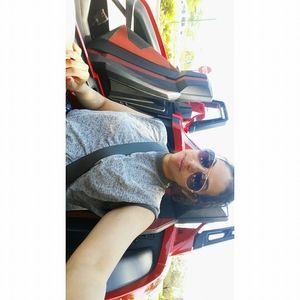 Meet your Posher, Carmen