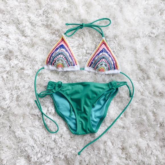 VICTORIAS SECRET // Festival Bikini Set - Picture 1 of 3