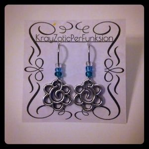 Cute flower dangle earrings