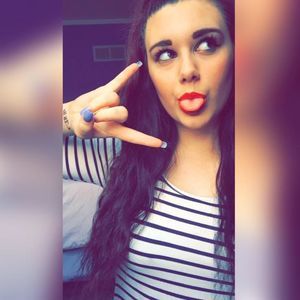 Meet your Posher, Ally