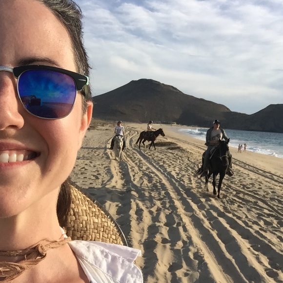 Meet your Posher, Maggie